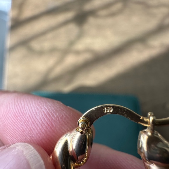 Pure 18k gold earrings New SOLD - Picture 3 of 3